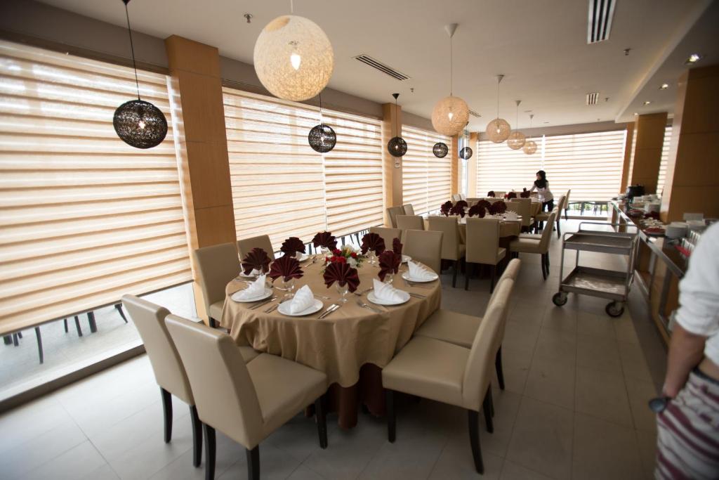 VIP Hotel gallery photo 29