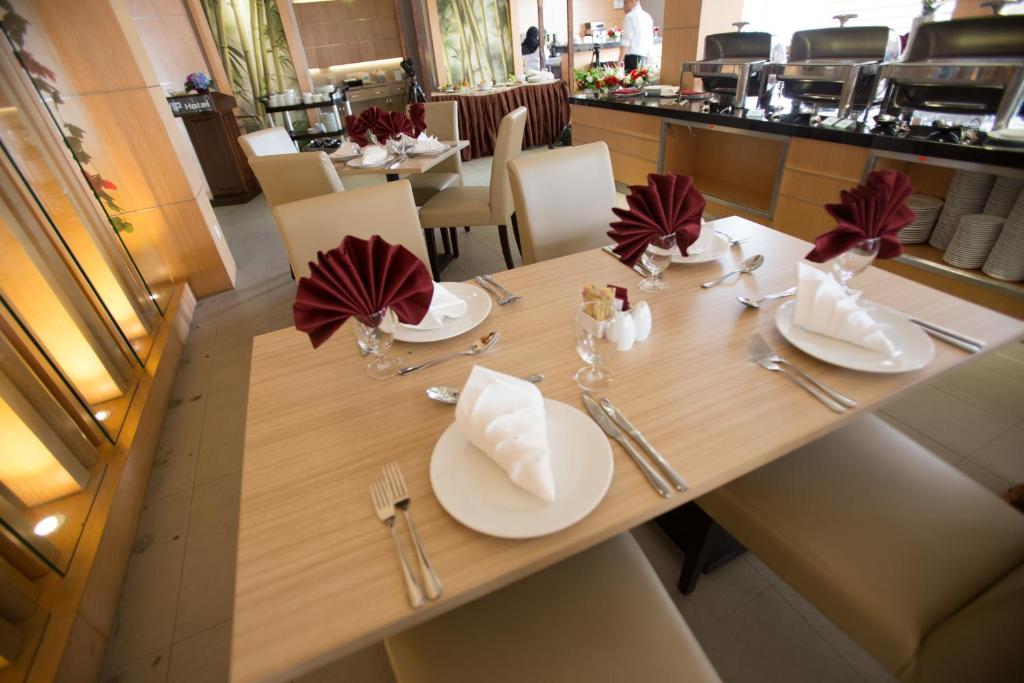 VIP Hotel gallery photo 30