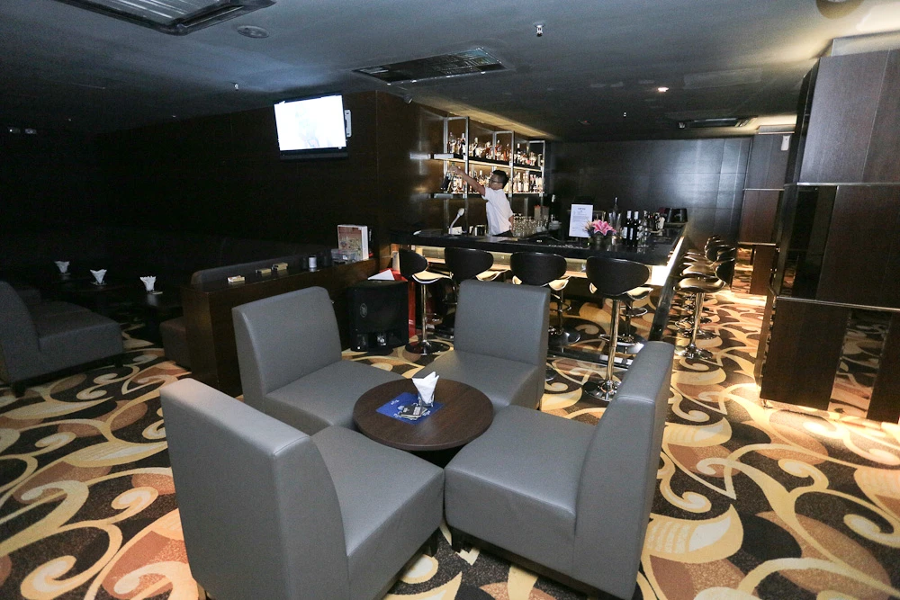 V-Club lounge