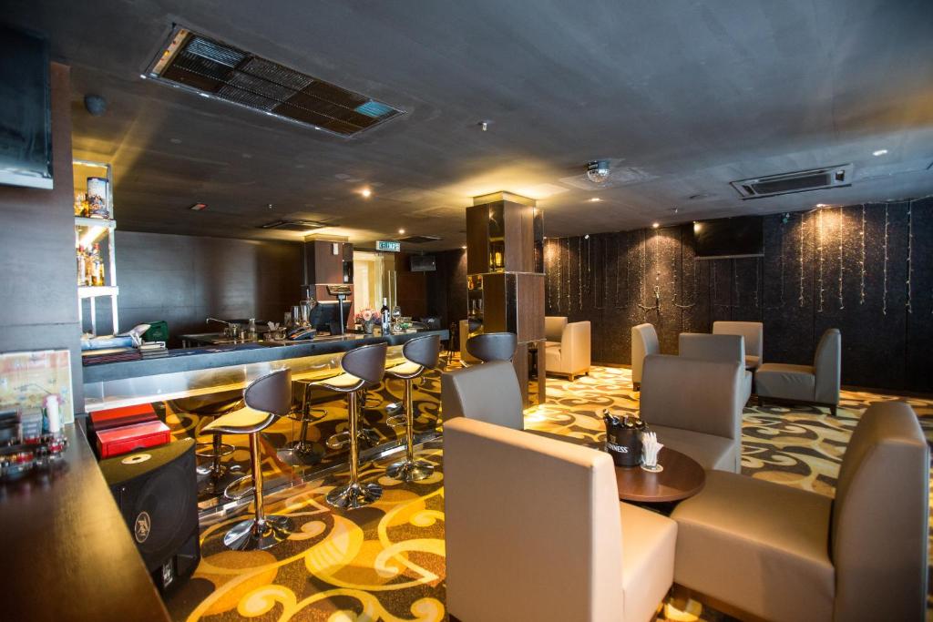VIP Hotel gallery photo 20